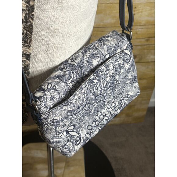 SAKROOTS PACIFIC FLORAL FOLD OVER SOFT CANVAS SMALL CROSSBODY PURSE - Picture 3 of 9